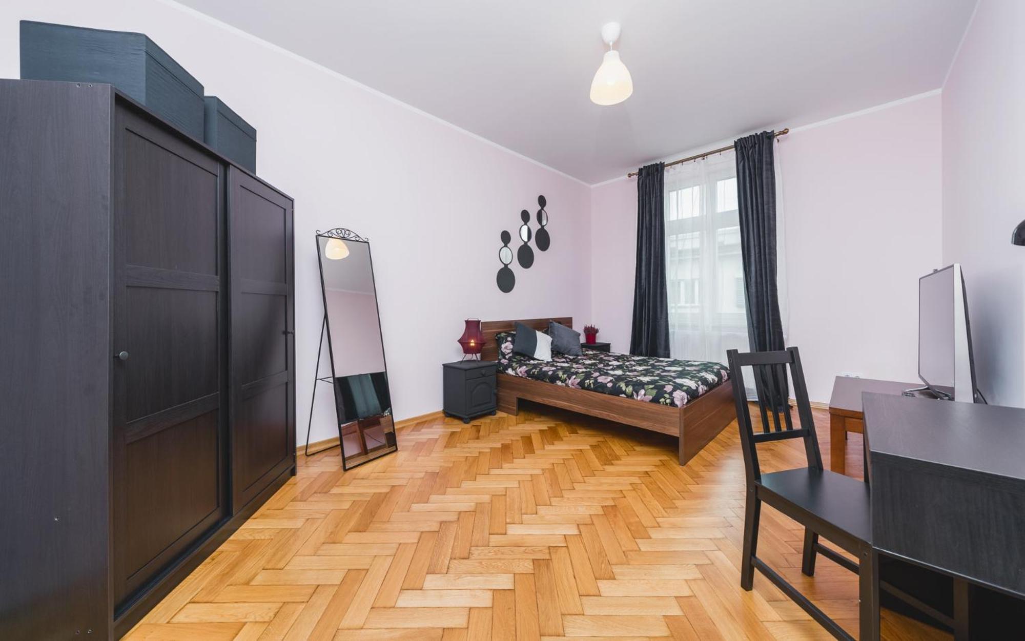 Modern Urban Escape - Old Town Apartment - By Upstairs Krakau Exterior foto
