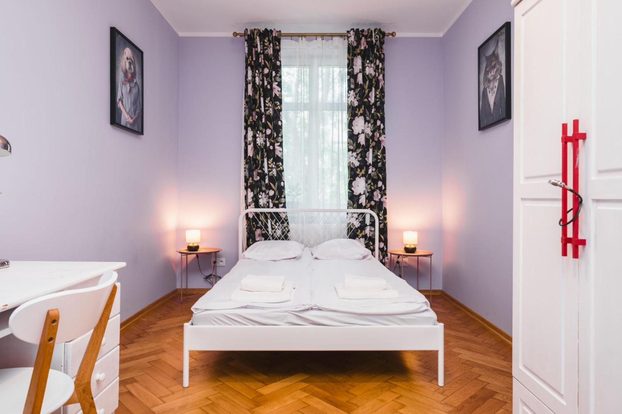 Modern Urban Escape - Old Town Apartment - By Upstairs Krakau Exterior foto